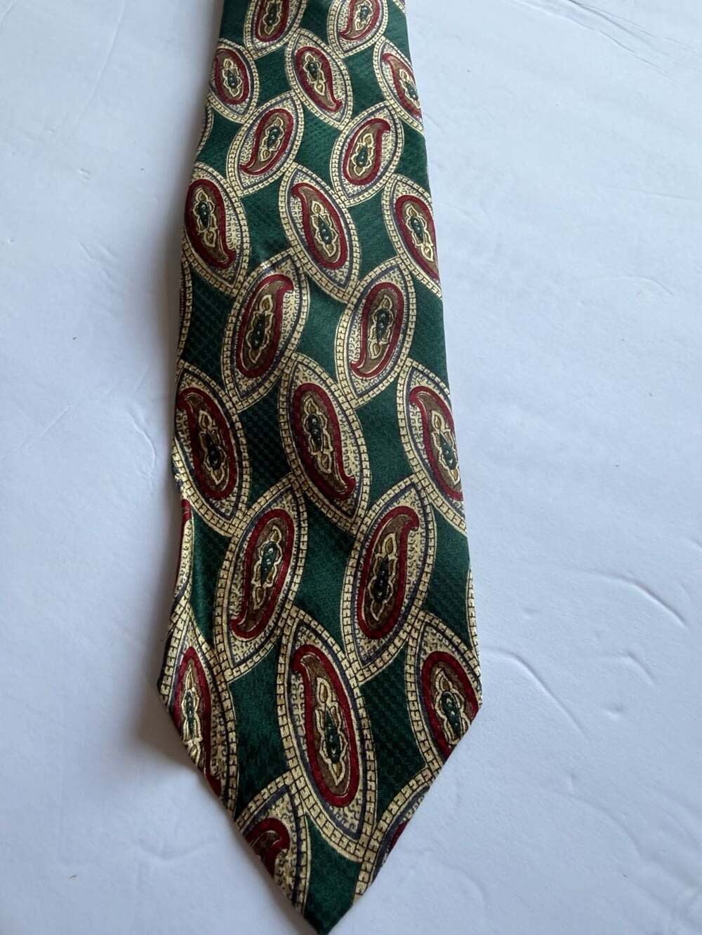 Brooks Brothers Makers Men's Green Gold and Maroon Paisley Silk Necktie